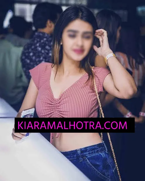 Riya Busty Escorts